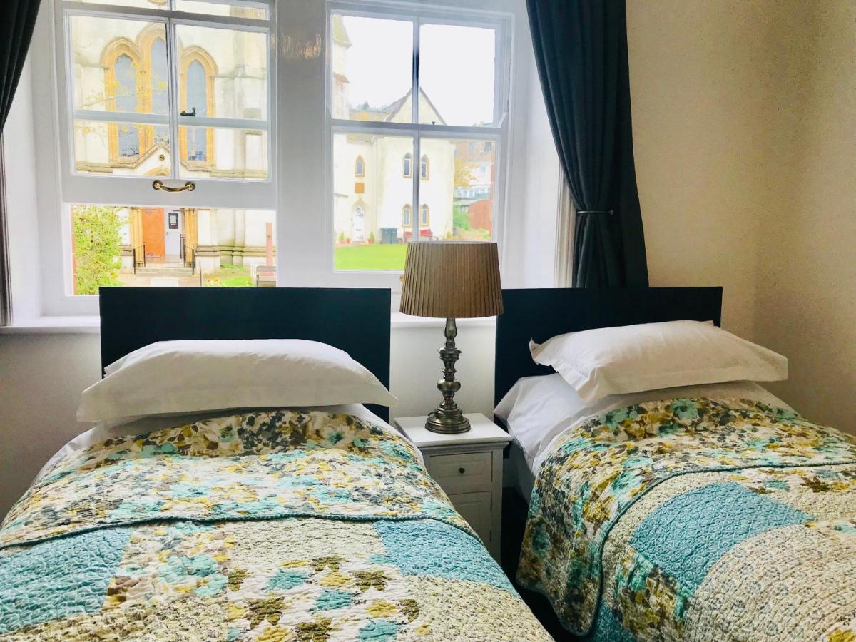 Hotel The Nags Head à Lyme Regis Extérieur photo